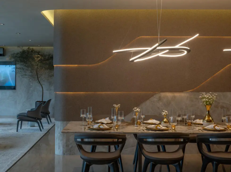 Sala de jantar do decorado Epic Jardim Europa – Cyrela Jardim Europa São Paulo