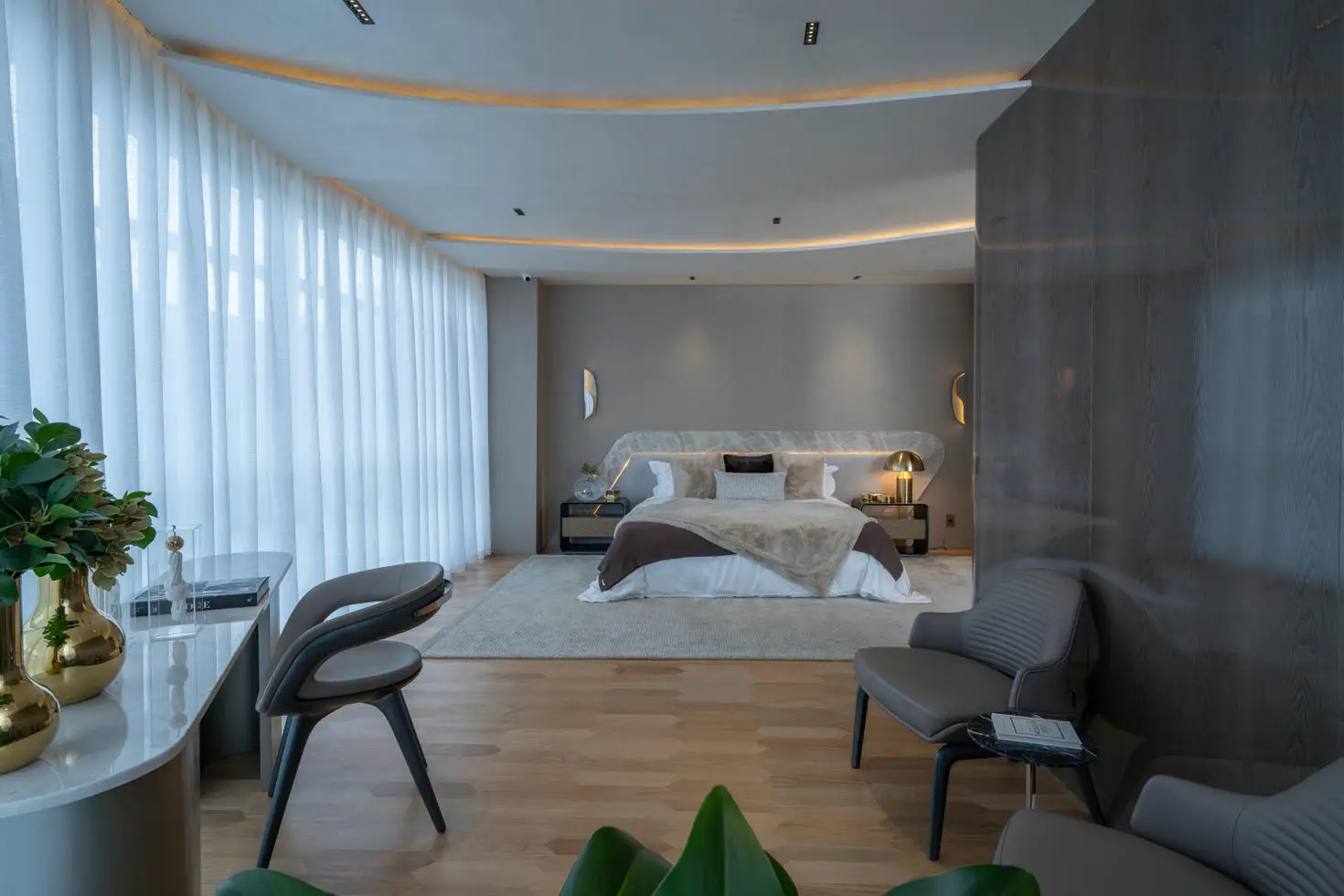 Suíte master e varanda do decorado Epic Jardim Europa – 4 suítes Cyrela Jardim Europa SP