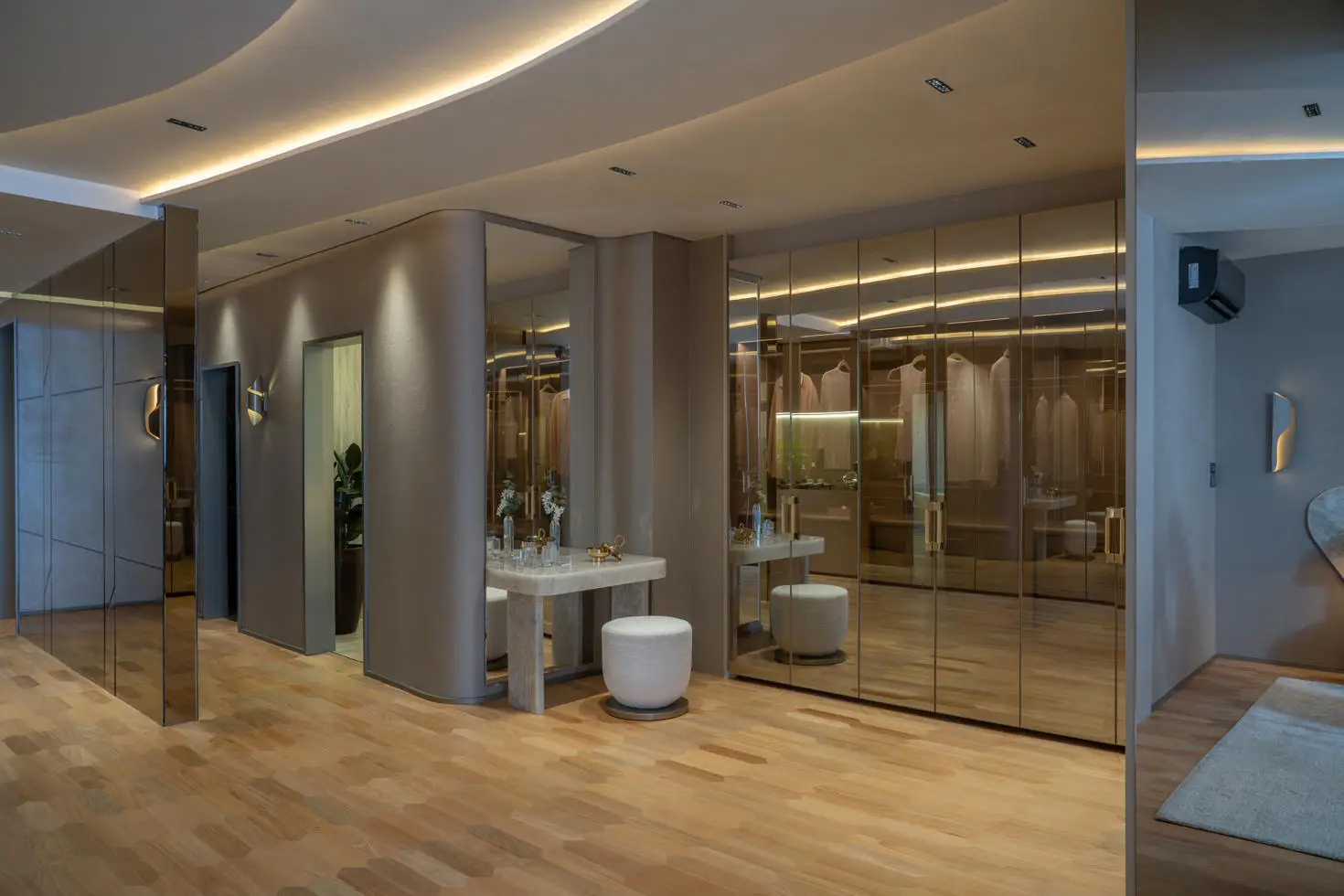 Closet master do Epic Jardim Europa – apartamento 339m² a 637m² Cyrela Pinheiros