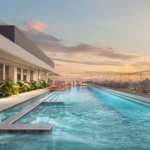 piscina no alma pinheiros da SKR