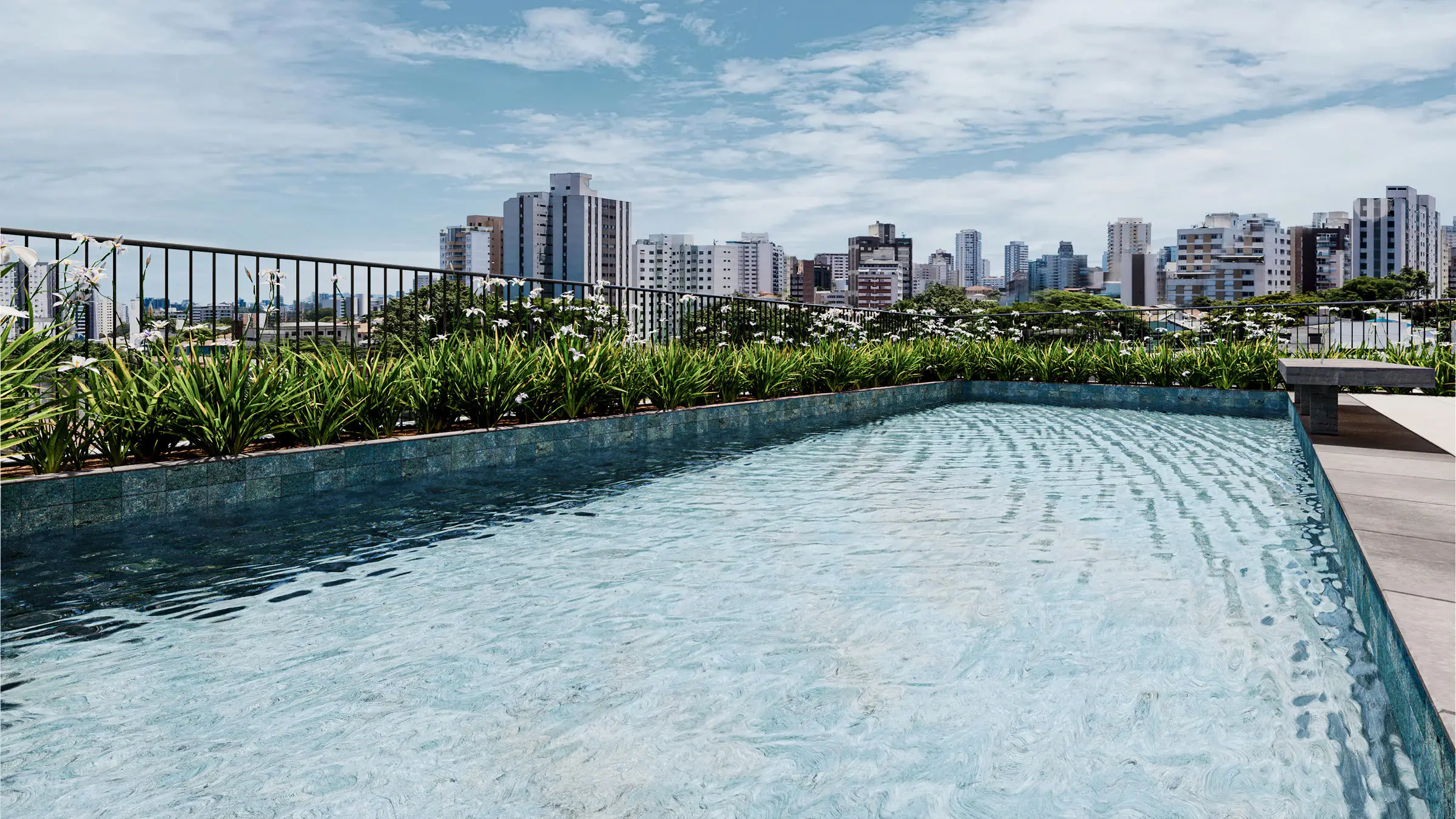 PISCINA do OLIIE 117 SKR – lazer Rua dos Pinheiros Pinheiros SP